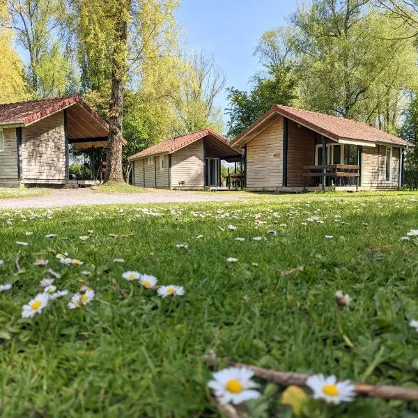 Camping Du Port De Plaisance, hotel di Péronne