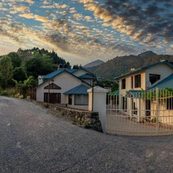 Karinya Villas, hotel v destinaci Nainital