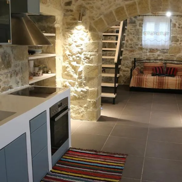 Mouri Village, hotel v destinaci Aïkiryiánnis