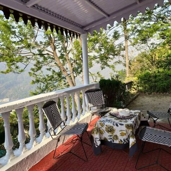 Whistling Thrush Cottage, Bhimtal (2bhk), hotel in Nainital