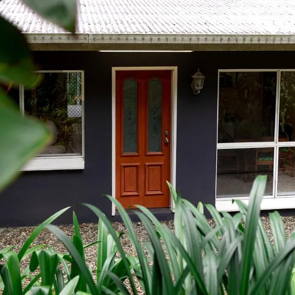 Honeybee House Cottage in the Rainforest, hotel u gradu Kuranda