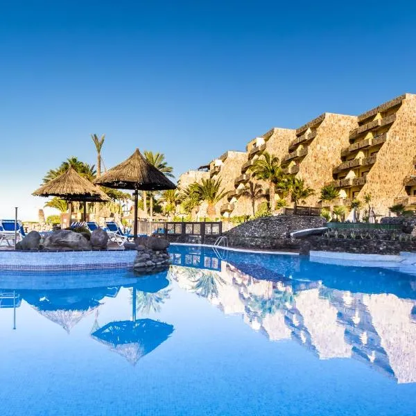 산 아구스틴에 위치한 호텔 아파르타멘토스 블루베이 비치 클럽(Apartamentos BlueBay Beach Club)