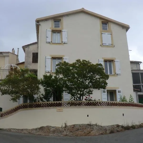 A Petricaghja, hotel en Alata