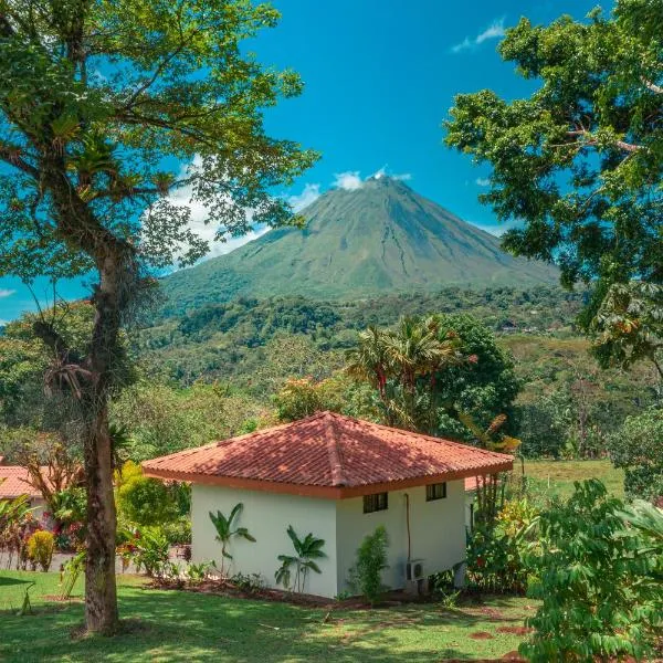 Miradas Arenal Hotel & Hotsprings, hotel en Fortuna