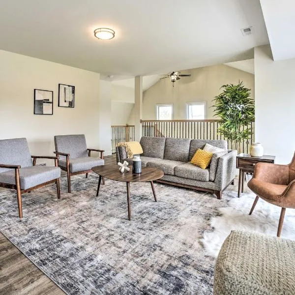 Modern-Chic Athens Home - Fish, Ski and Swim!, hotel a Athens