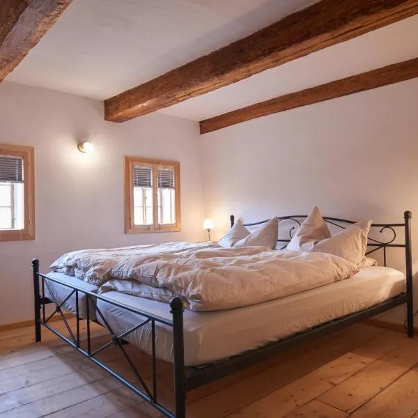 Doppelzimmer Anna Oberlausitzer Hof, hotel v destinaci Leutersdorf