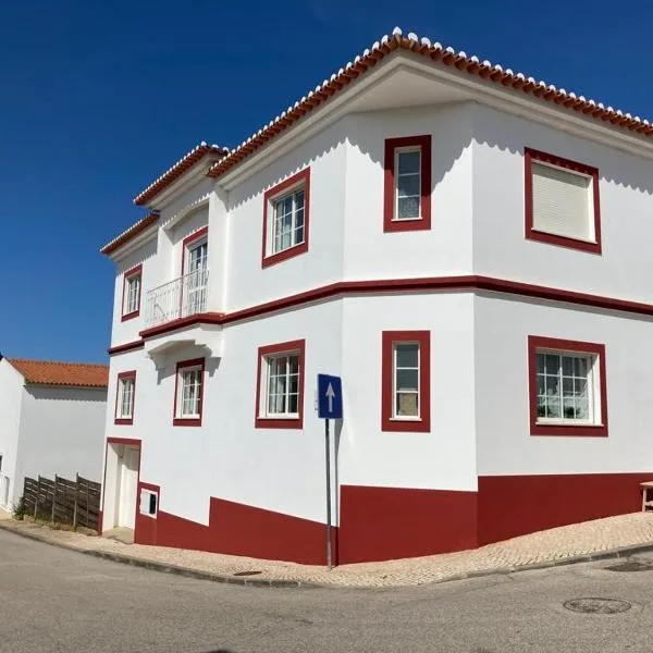 Guesthouse Releash Aljezur, hotel em Praia da Arrifana