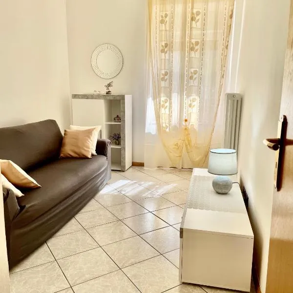 Casa Roberto - piano terra con giardino, hotell i Levico Terme