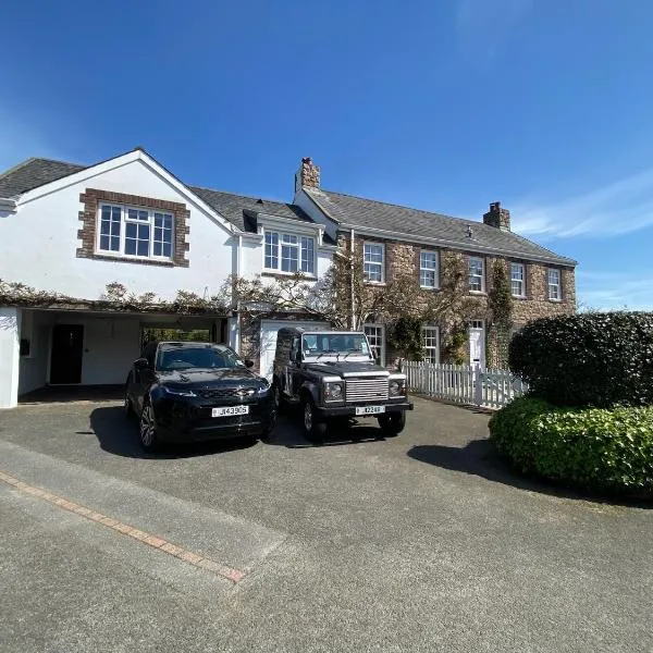 Country cottage with private garden close to beach, hotel v destinaci St Mary