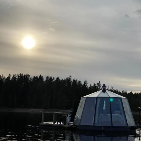 Yggdrasil Igloo Värmland, hotel in Töcksfors
