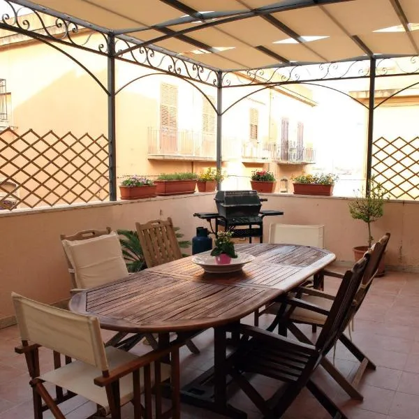B&B La Terrazza Sul Porto, ξενοδοχείο σε Τραπάνι