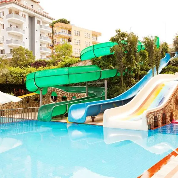 Sunpark Garden Hotel, hotel in Asmaca