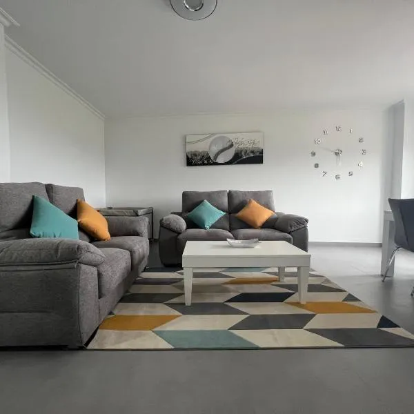 Apartamentos María de Lucía-Piso 2º, hotel v destinaci Arou