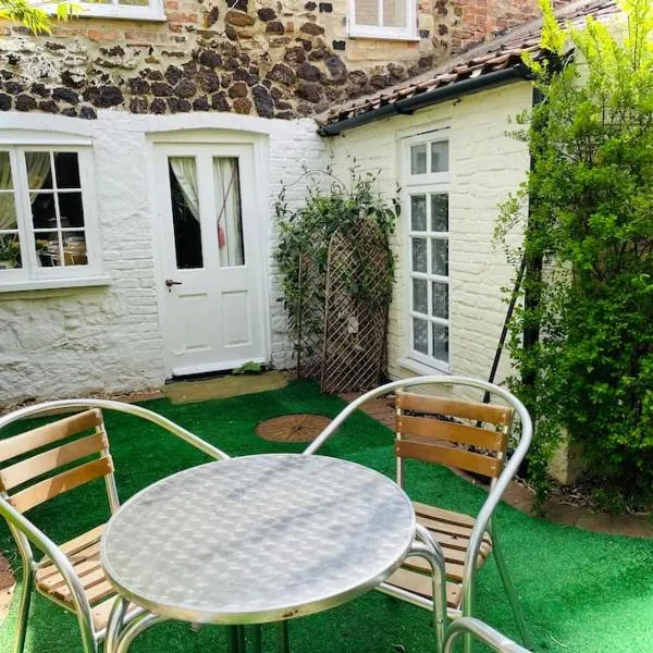 The Beehive, ground floor apartment in Norfolk, no shared amenities, hotel a Downham Market