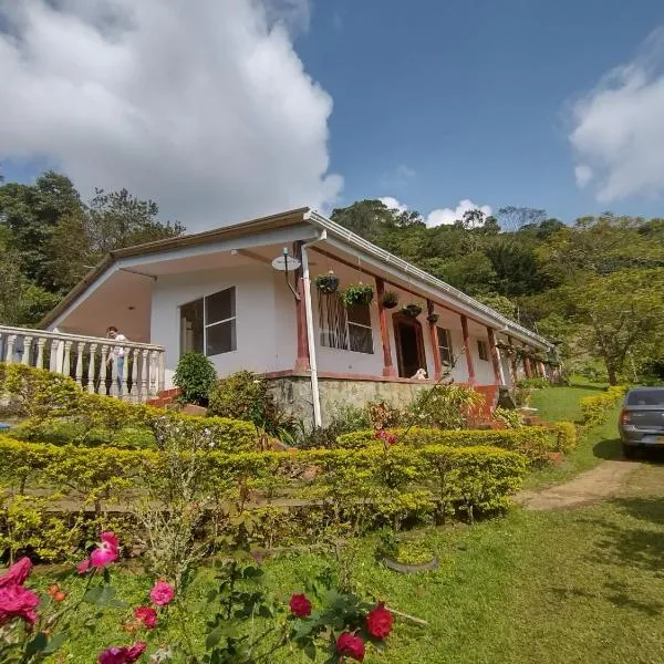 Finca Villa Hailey, hotel v destinaci Cali