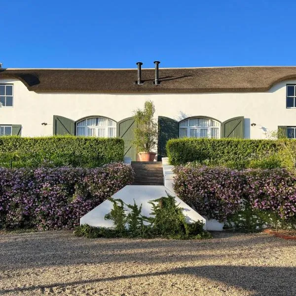 Penhill Farm West Grange, hotel v destinaci Nuy