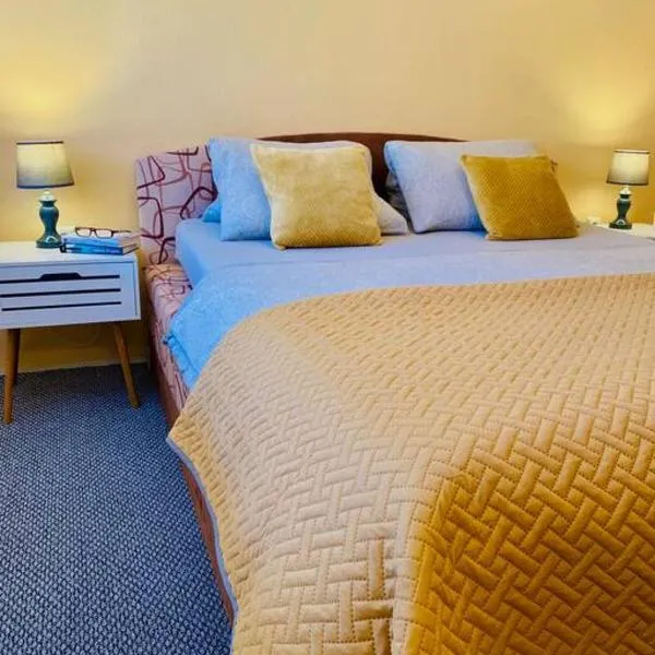 Apartment Anna, hotel in Šakvice