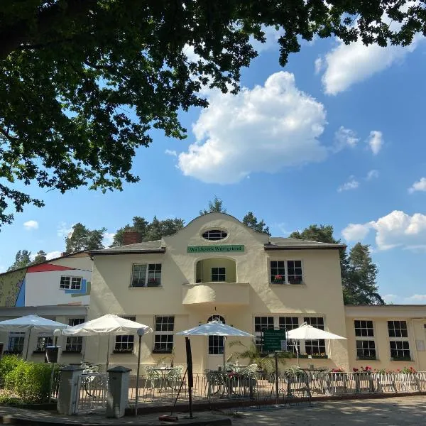 Waldwerk Wurlgrund Lychen, hotel v destinaci Lychen