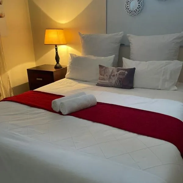 Fj's place – hotel w mieście Durban