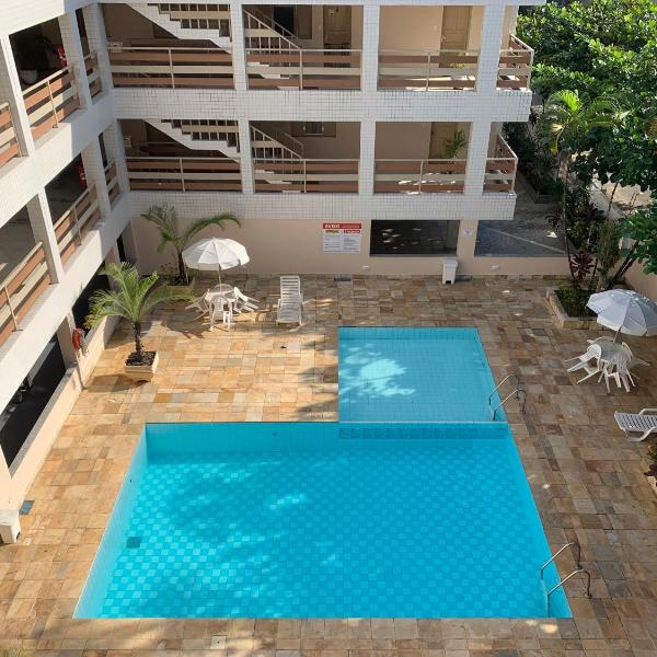 Lindo apto com piscina a 150m da praia do Tombo