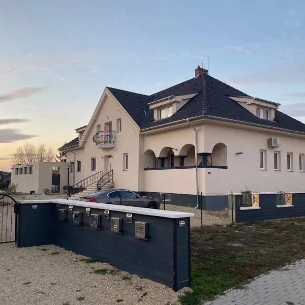 Vitalis Apartman, hotel a Fertőszentmiklós