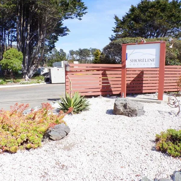 Shoreline Cottages: Fort Bragg şehrinde bir otel