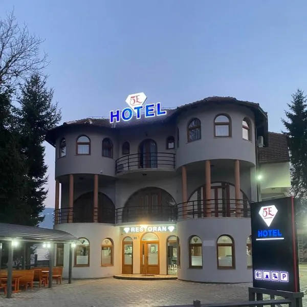 Hotel5E, hotel a Plav