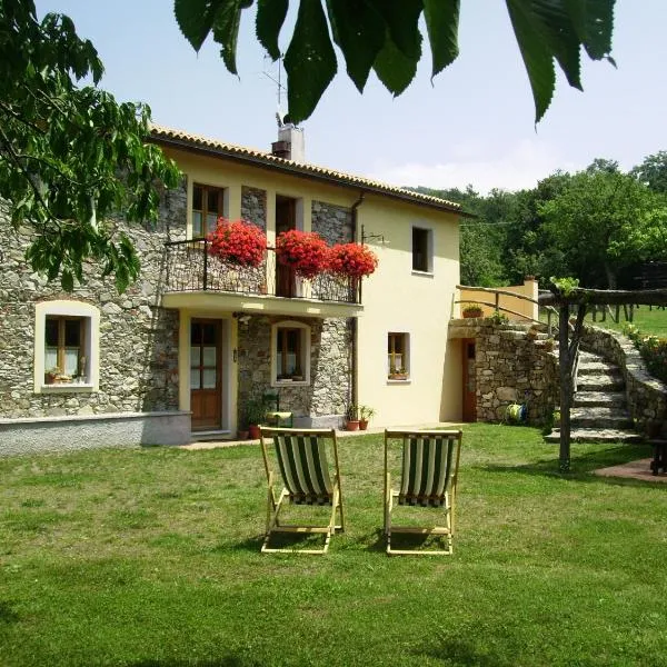 Il Girasole, hotel u gradu Fosdinovo