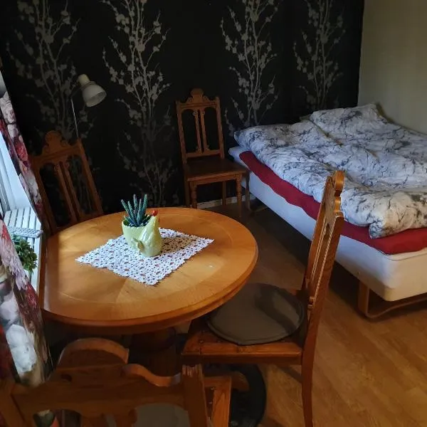 Lugnt boende Intill Ljungbyån, hotel v destinaci Ljungbyholm