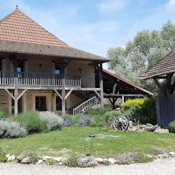 Gîte Chez Léo, hotel v destinaci Varennes-sur-le-Doubs