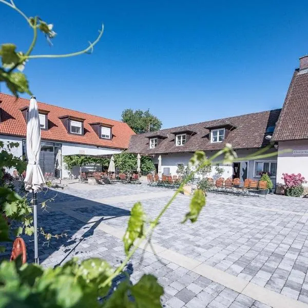Weingut Kernwein, hotel v destinaci Seinsheim