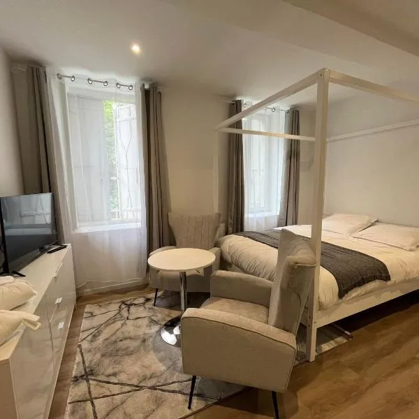 SUITE PRIVEE RIQUET-wifi-Vélo – hotel w mieście Castelnaudary
