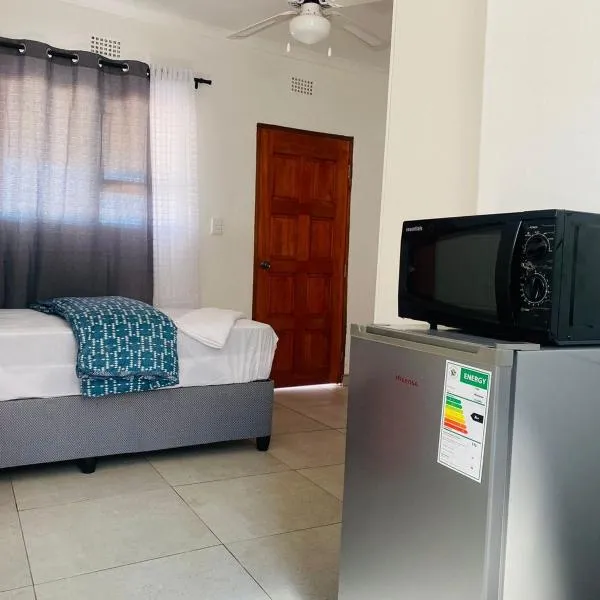 Ikhaya Guesthouse, hotel in Empangeni