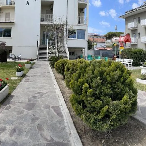 Hotel Amedea, hotel in Cervia