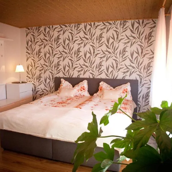 Gästezimmer im Grünen Haus, hotel en Thum