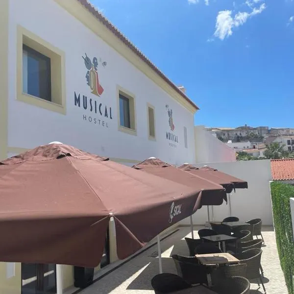 Musical Hostel, hotel v destinaci Albufeira