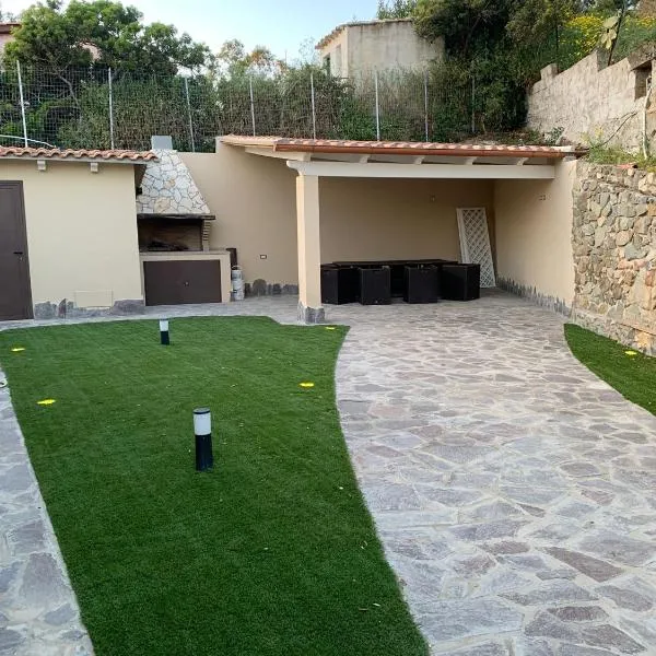 Villa Peppo, hotel sa Geremeas