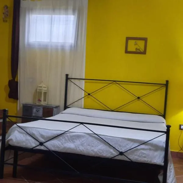 Studio Open Space Villa Armonia con patio IUN P2030, hotel in Orosei