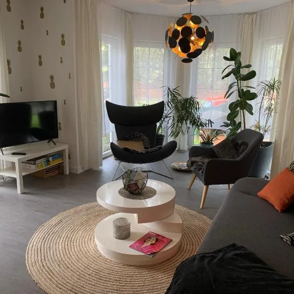 Pool & Lake Holiday Home, khách sạn ở Markkleeberg