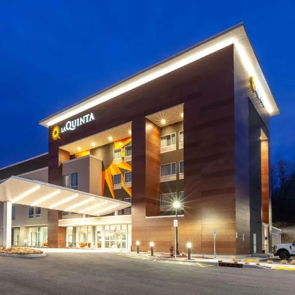 La Quinta Inn & Suites by Wyndham Middletown: Goshen şehrinde bir otel