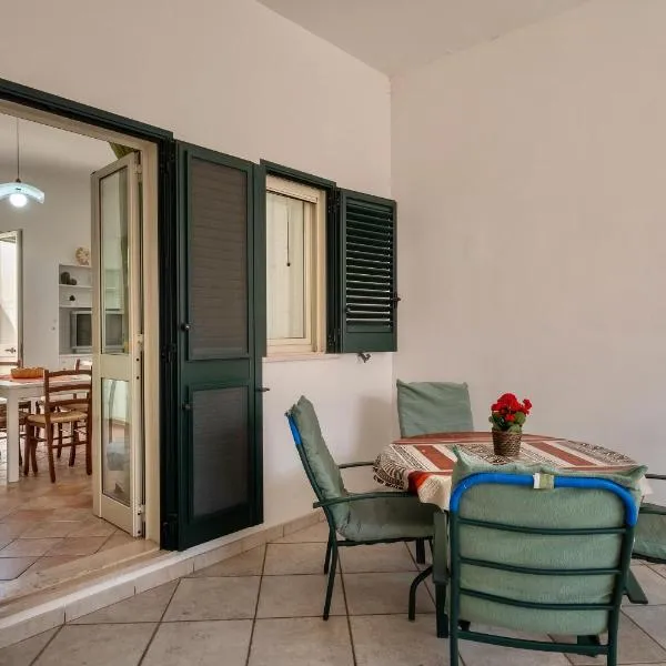 Casa Vacanze Kalocéri, hotel v destinaci Torre dell'Orso