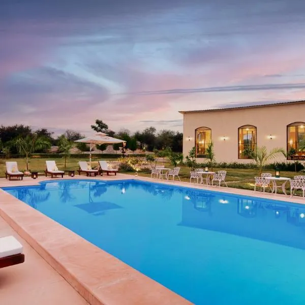 WelcomHeritage Cheetahgarh Resort & Spa, hotel v destinaci Bera