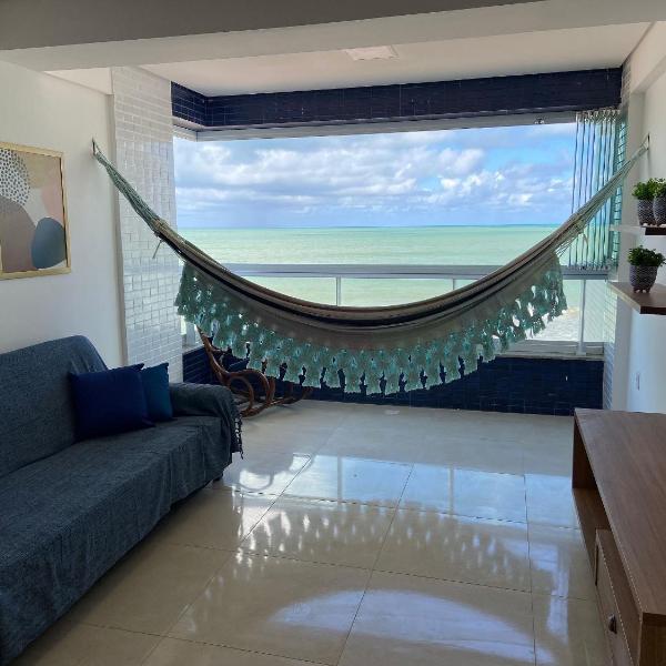 Bela Hospedagem - Flat pé na areia no Bessa com vista incrível do mar