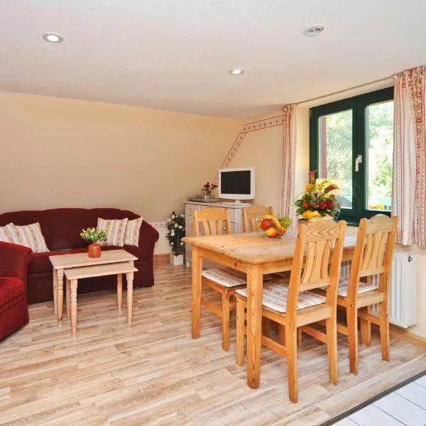 Küstenhof am Kap Arkona - Ferienwohnung "Sonnenuntergang", hotell i Nobbin