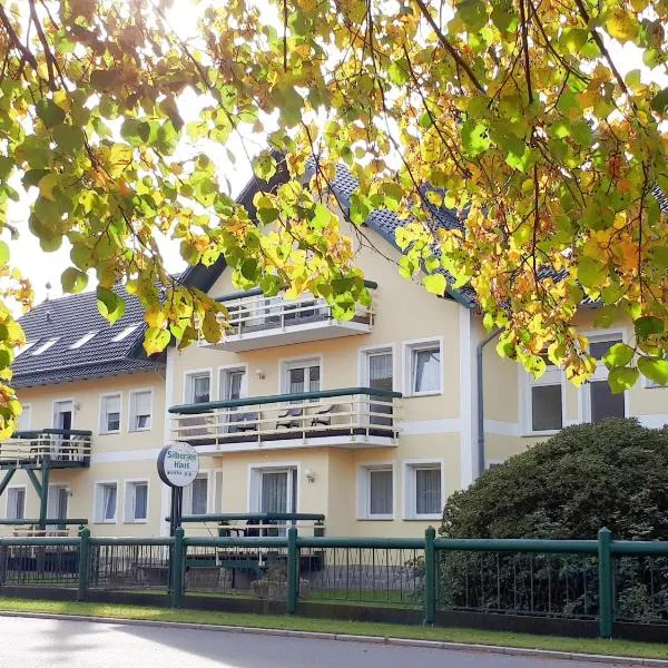 Silberseehaus in der Freizeitoase Mortka, hotel v destinaci Mortka