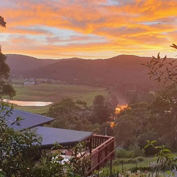 Paterson Skywalk and Bush Bedroom, hotel en Glenwilliam