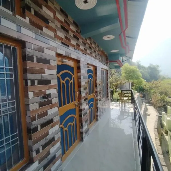 The Gangotri Homestay By Preet rS, hotel v destinaci Barkot