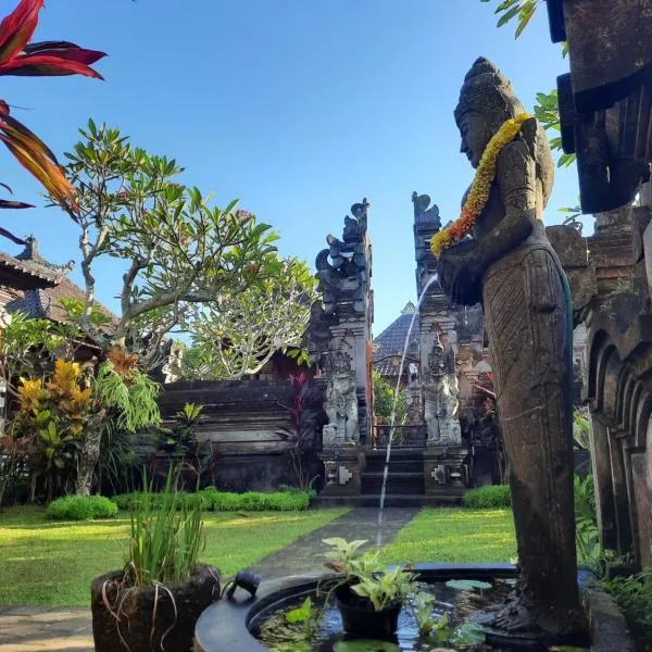 Sahadewa House, hotel v Ubudu
