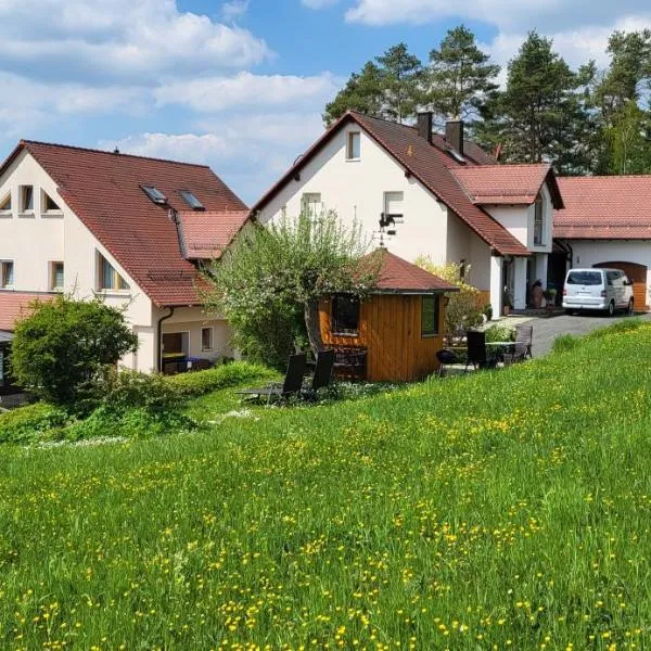 Pension am Wald, hotel v destinaci Gößweinstein