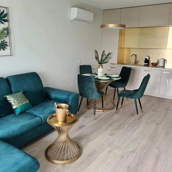 ,, Mano jūra'' 1 kvartalas ,,Green gold'' apartamentai, hotel in Palanga